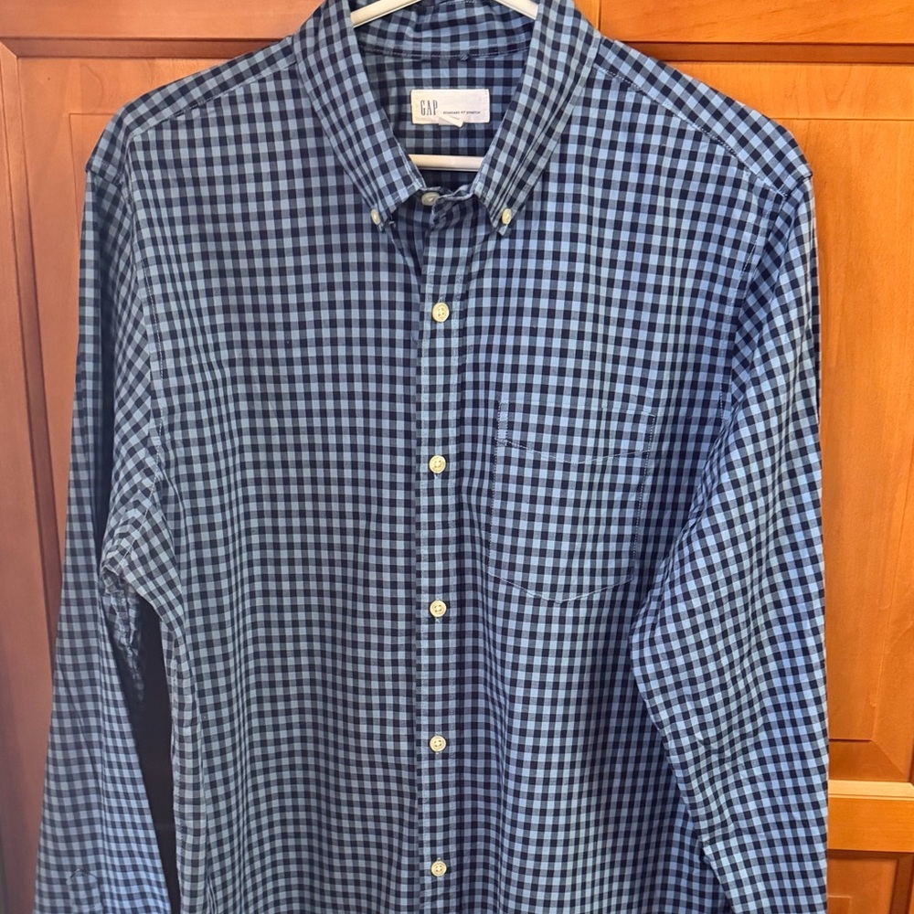 Gap Standard Fit Stretch Shirt Mens L Blue Plaid Button Up Long Sleeve Casual
